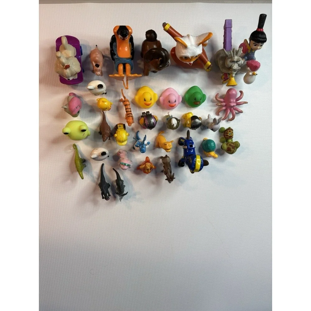Lot Of Toy Animals‎